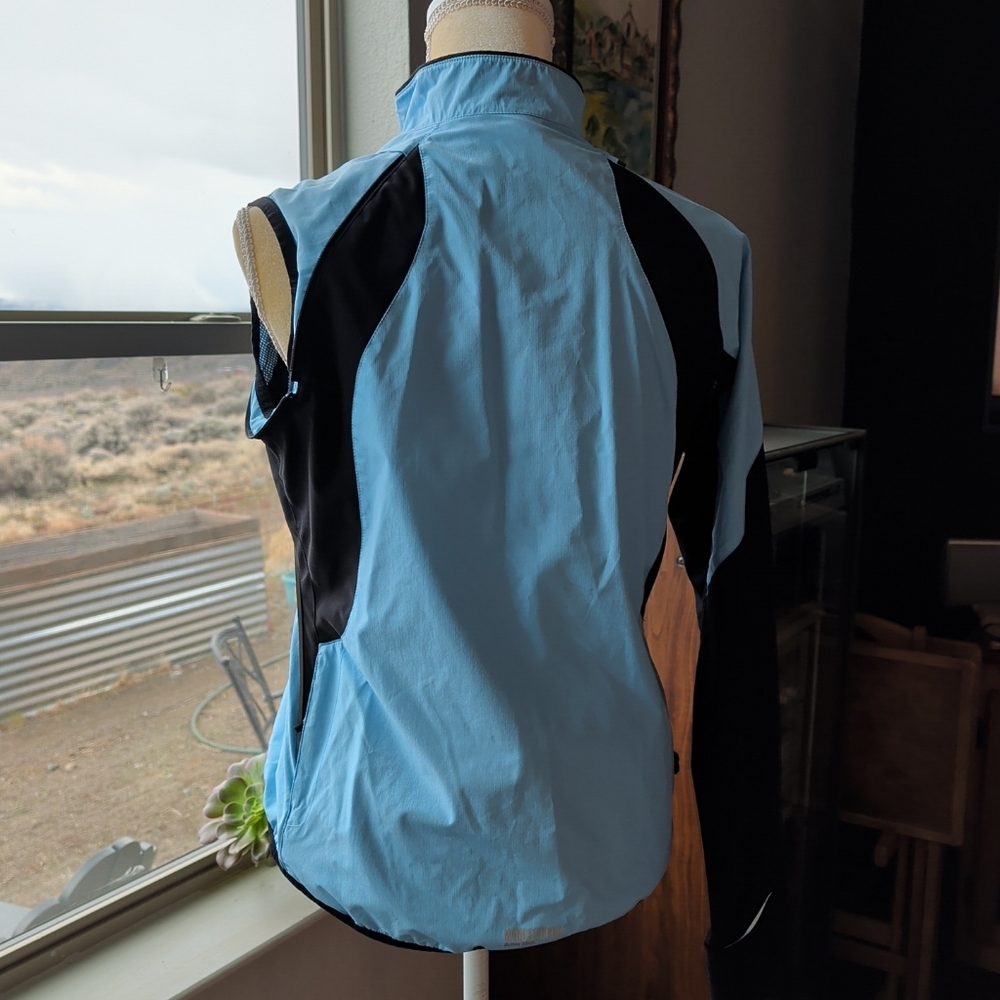 Gore Cycling Women's Size M Jacket With Zippered Arms Blue Black - Picture 3 of 13